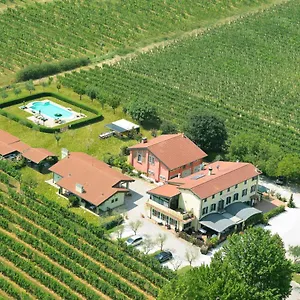 agriturismo-lizzarola.hotelinveneto.com/